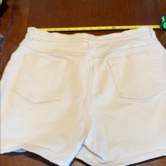 Light Beige Bill Blass Jeans size 14. - Picture 5 of 8